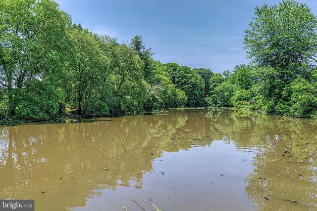 400 PLEASANT VALLEY AVE, Moorestown, NJ 08057