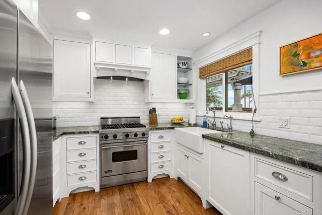 335 10th Street, Del Mar, CA 92014