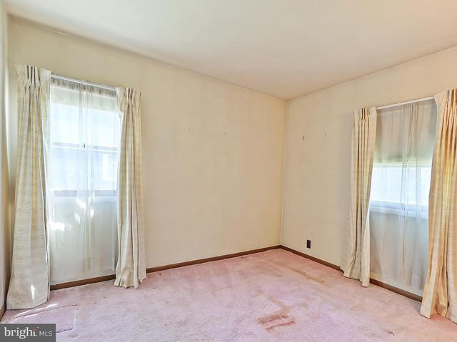 209 AUSTIN DR, Fairless Hills, PA 19030
