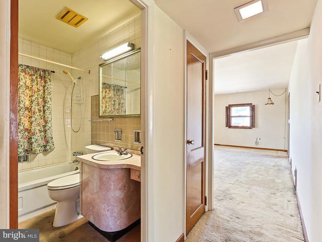 209 AUSTIN DR, Fairless Hills, PA 19030