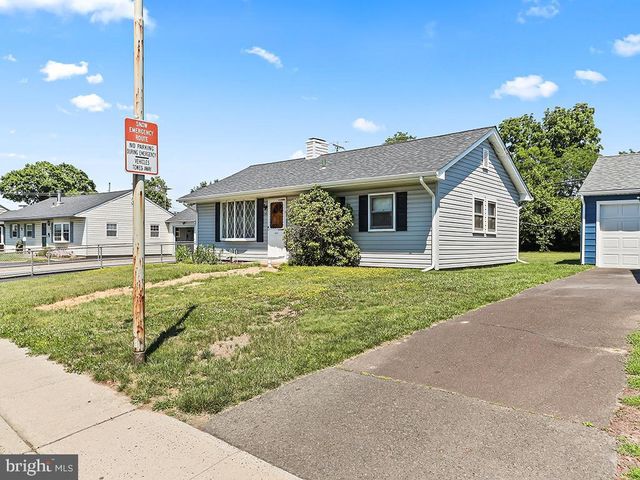 209 AUSTIN DR, Fairless Hills, PA 19030