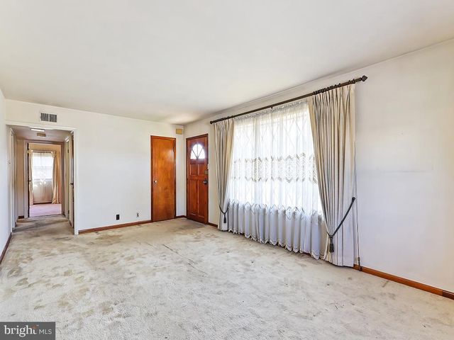 209 AUSTIN DR, Fairless Hills, PA 19030