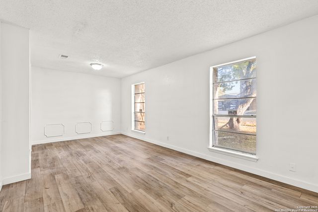 6411 Green Top, San Antonio, TX 78233