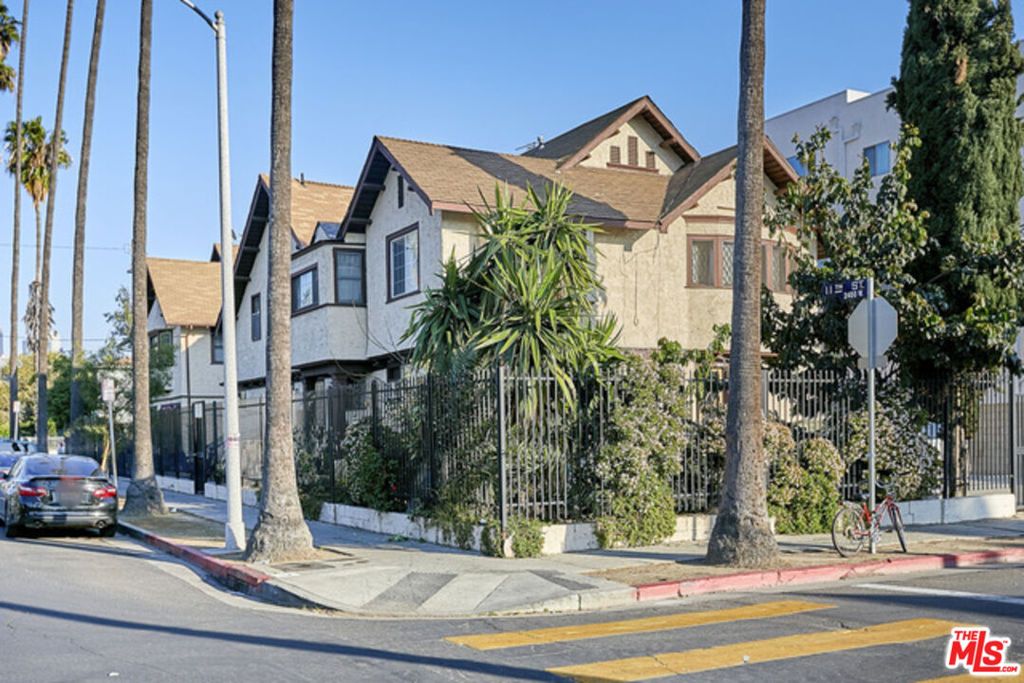 1100 Magnolia Avenue, Los Angeles, CA 90006 — exterior