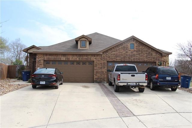 586 Creekside CIR, New Braunfels, TX 78130