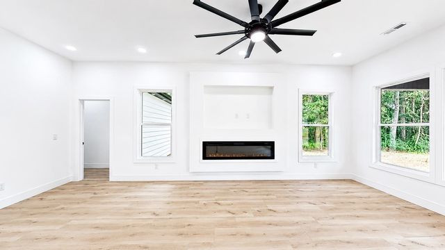 234 Sand Clay Road, Chesnee, SC 29323