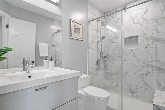 10801 Beachmont LN, Austin, TX 78739