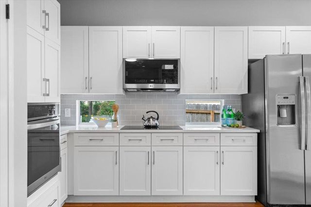 10801 Beachmont LN, Austin, TX 78739