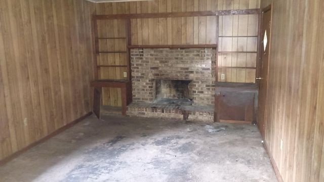 120 Ruby Ave., Hattiesburg, MS 39401
