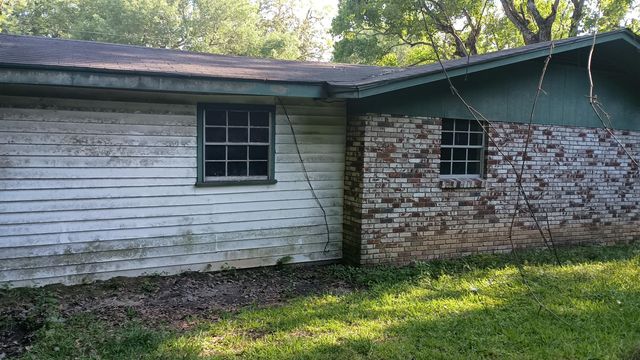 120 Ruby Ave., Hattiesburg, MS 39401