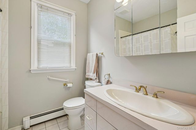 402 N Village Avenue, Rockville Centre, NY 11570