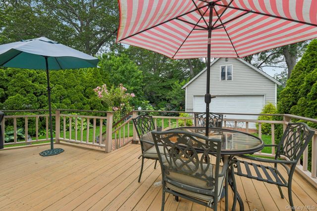 402 N Village Avenue, Rockville Centre, NY 11570