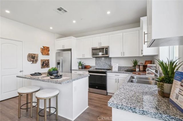 13603 Seminole Way, Victorville, CA 92394