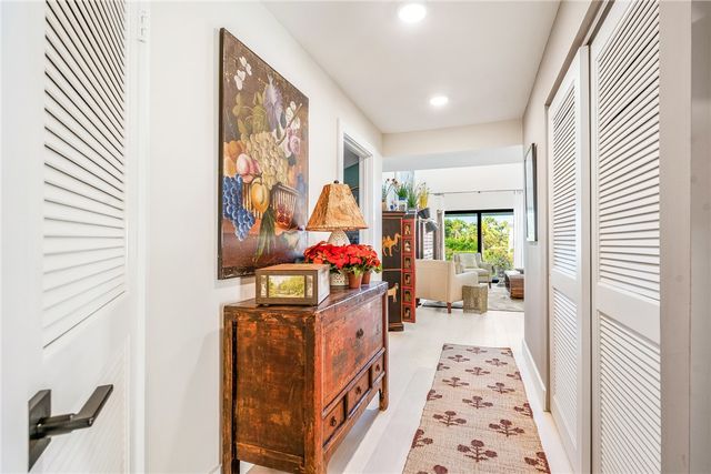 1155 Reef Road D-2, Vero Beach, FL 32963