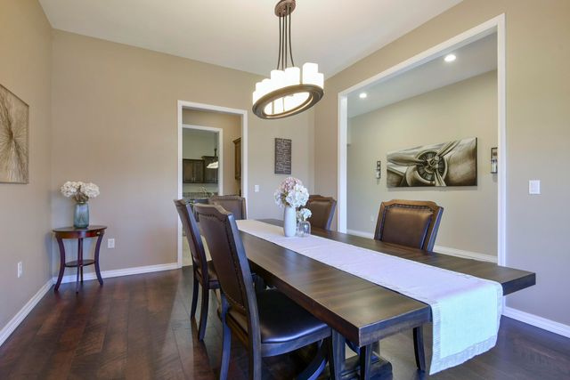 417 Silverwood Circle, Branson West, MO 65737