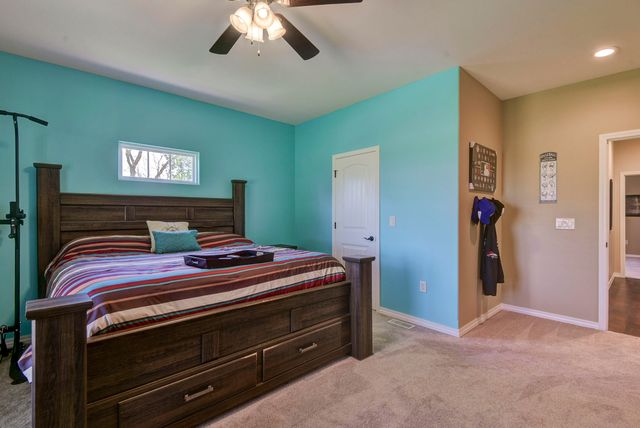 417 Silverwood Circle, Branson West, MO 65737