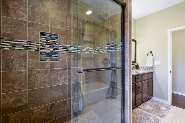 417 Silverwood Circle, Branson West, MO 65737