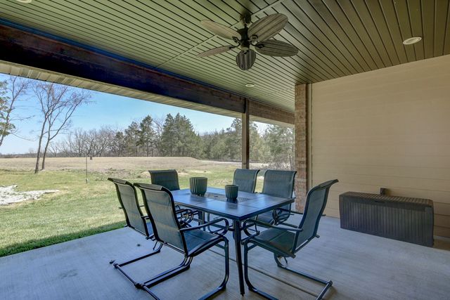 417 Silverwood Circle, Branson West, MO 65737