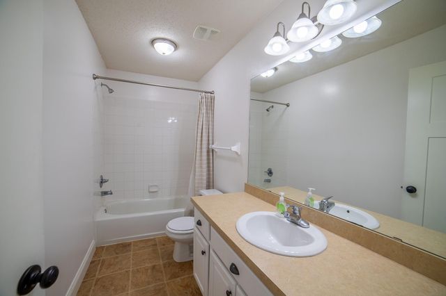9499 Gander Lane, Minnetrista, MN 55375