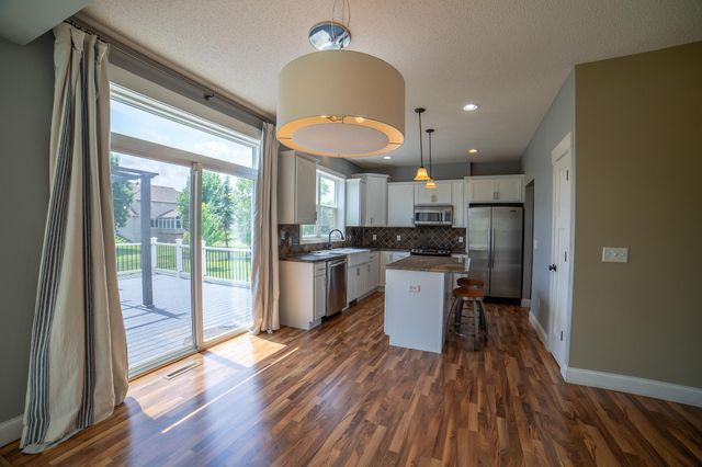9499 Gander Lane, Minnetrista, MN 55375