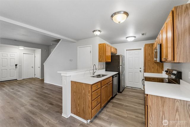 11522 7th Avenue Ct E, Tacoma, WA 98445
