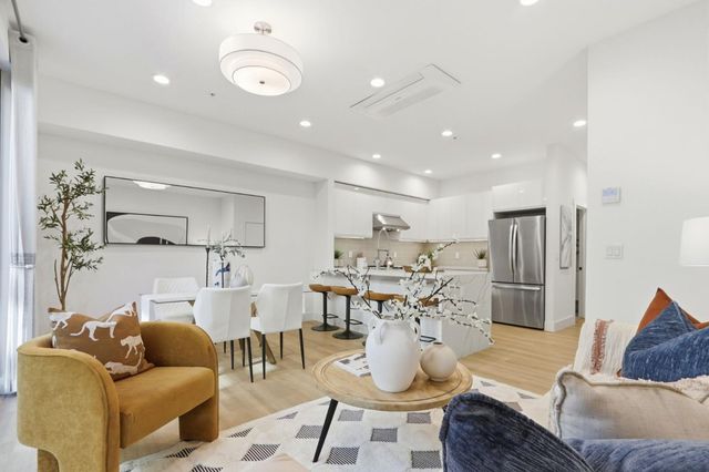 1972 Montecito Ave, Mountain View, CA 94043