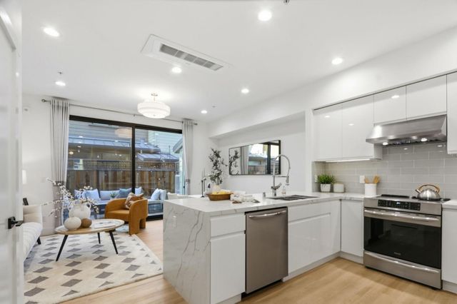 1972 Montecito Ave, Mountain View, CA 94043