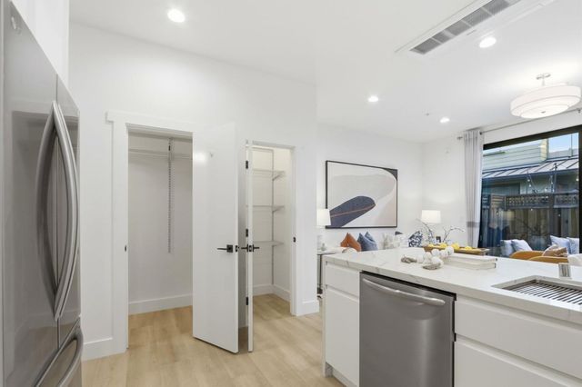 1972 Montecito Ave, Mountain View, CA 94043