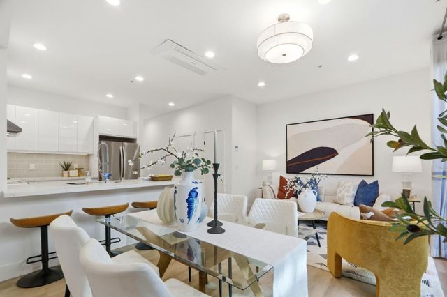 1972 Montecito Ave, Mountain View, CA 94043