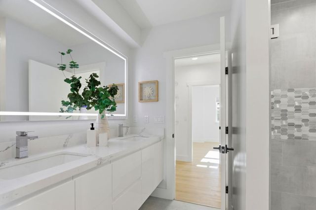 1972 Montecito Ave, Mountain View, CA 94043