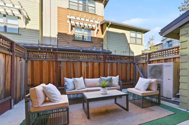 1972 Montecito Ave, Mountain View, CA 94043