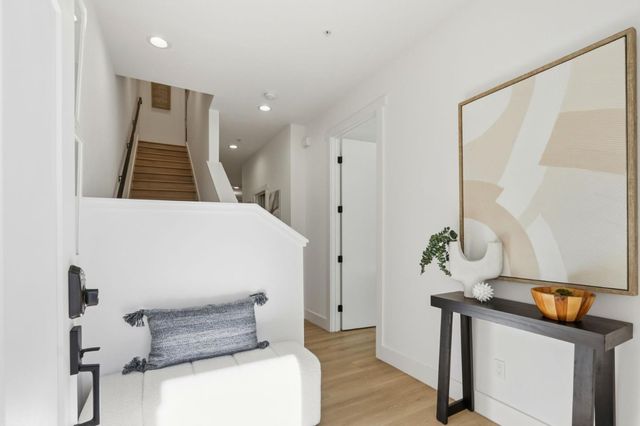 1972 Montecito Ave, Mountain View, CA 94043