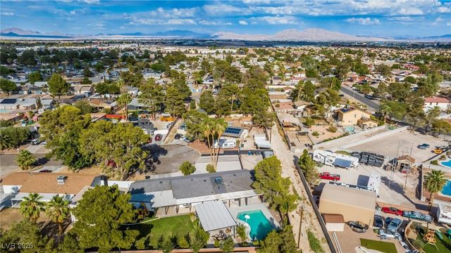 3021 Woods Drive, Las Vegas, NV 89108