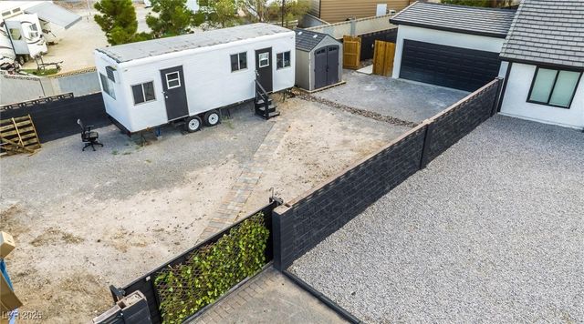 3021 Woods Drive, Las Vegas, NV 89108