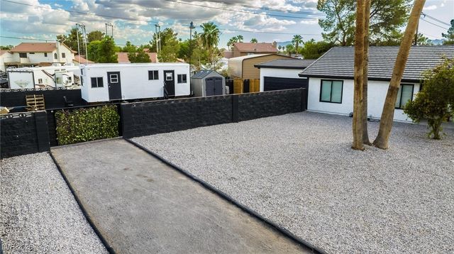 3021 Woods Drive, Las Vegas, NV 89108