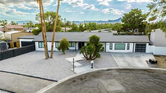 3021 Woods Drive, Las Vegas, NV 89108