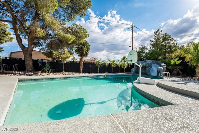 3021 Woods Drive, Las Vegas, NV 89108