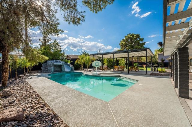 3021 Woods Drive, Las Vegas, NV 89108