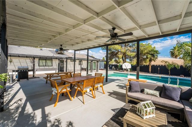 3021 Woods Drive, Las Vegas, NV 89108