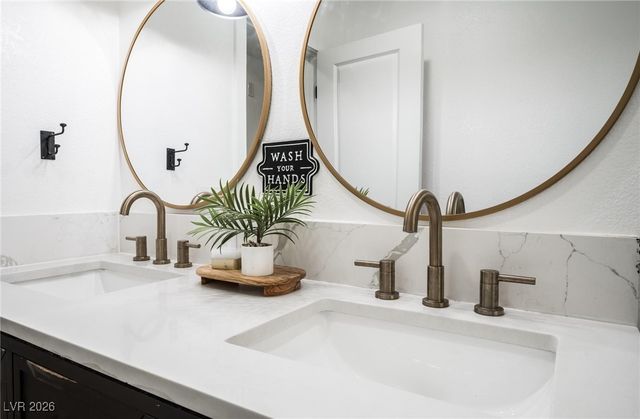 3021 Woods Drive, Las Vegas, NV 89108