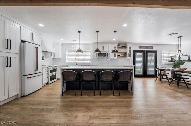 3021 Woods Drive, Las Vegas, NV 89108