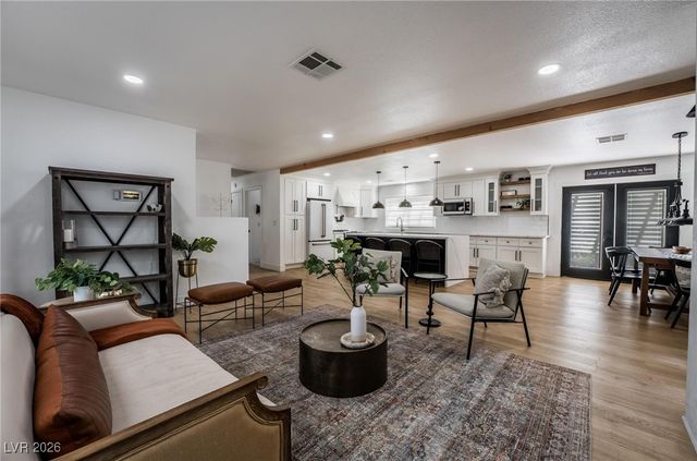 3021 Woods Drive, Las Vegas, NV 89108