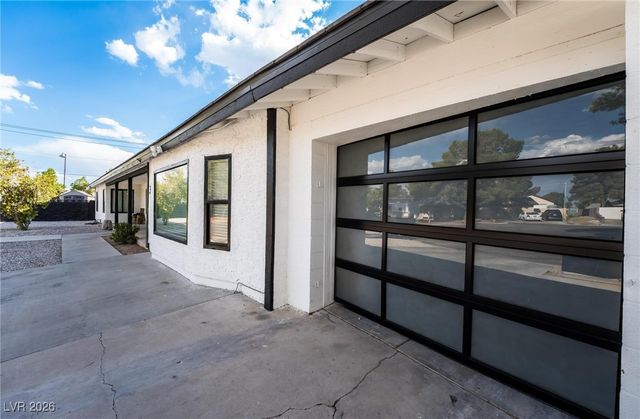 3021 Woods Drive, Las Vegas, NV 89108