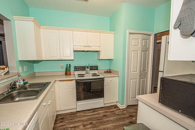 4519 Sagedale Drive 101, Wilmington, NC 28405