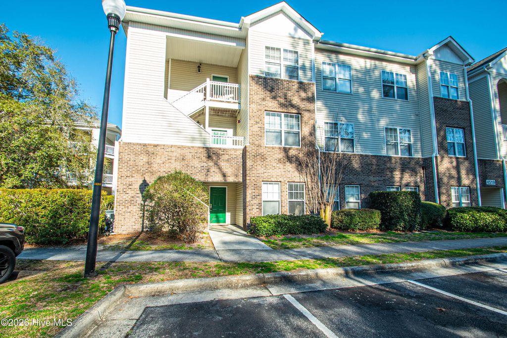 4519 Sagedale Drive 101, Wilmington, NC 28405