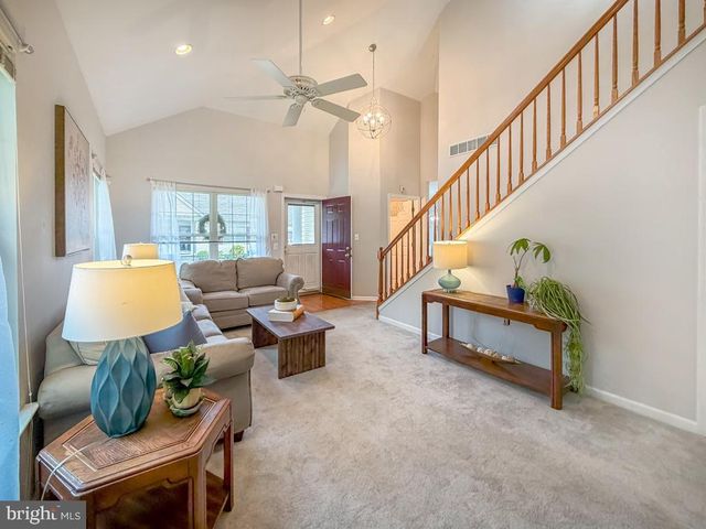 44 REGENTS CT, Bensalem, PA 19020