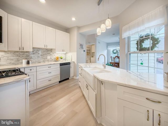 44 REGENTS CT, Bensalem, PA 19020