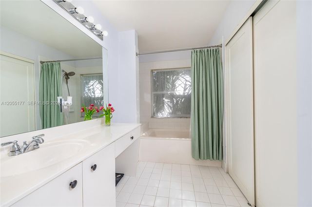 16840 SW 1st Mnr 16840, Pembroke Pines, FL 33027