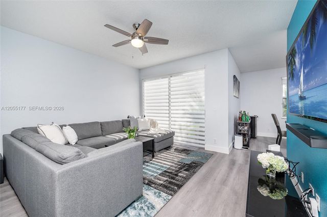 16840 SW 1st Mnr 16840, Pembroke Pines, FL 33027