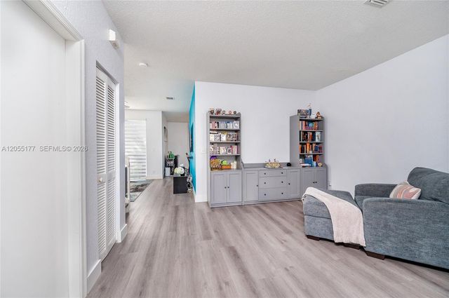16840 SW 1st Mnr 16840, Pembroke Pines, FL 33027